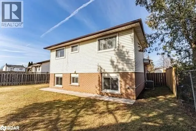 26 GREENING Avenue