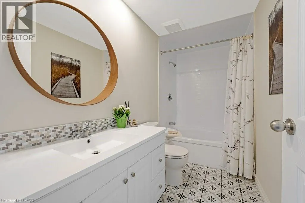 220 SALISBURY Avenue Unit# 22, #22