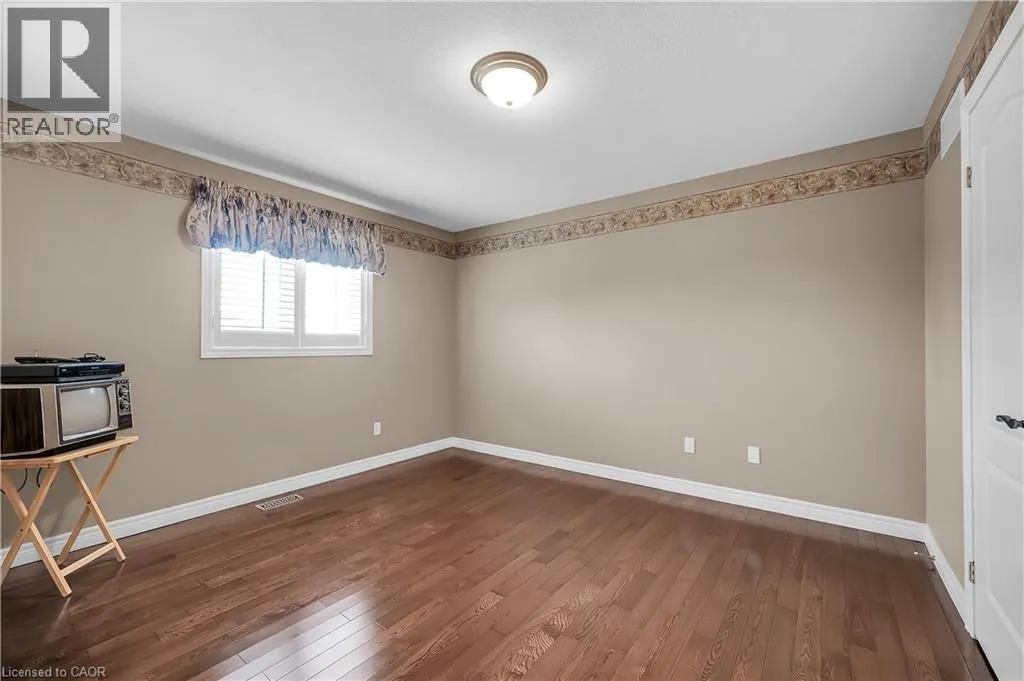 7 KATHLEEN Court