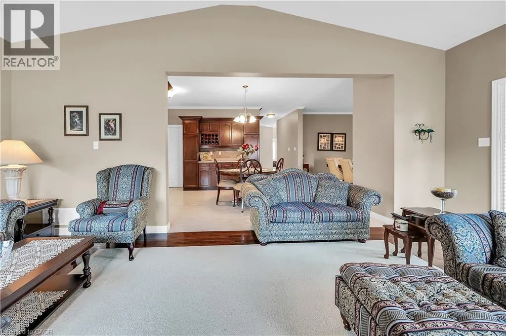 7 KATHLEEN Court