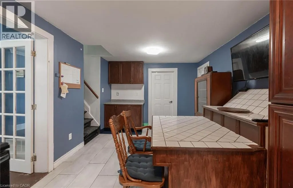 11 ELMWOOD Avenue