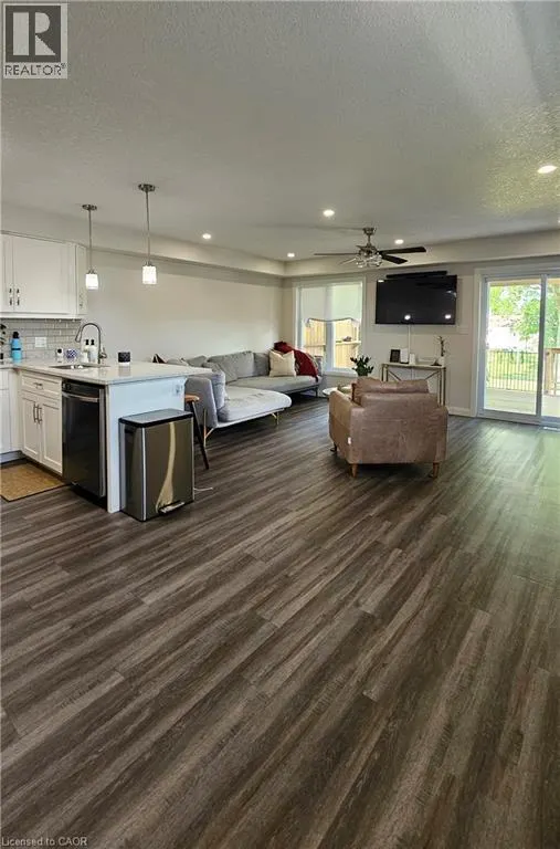 60 CLARKE Street N Unit# MAIN, #MAIN