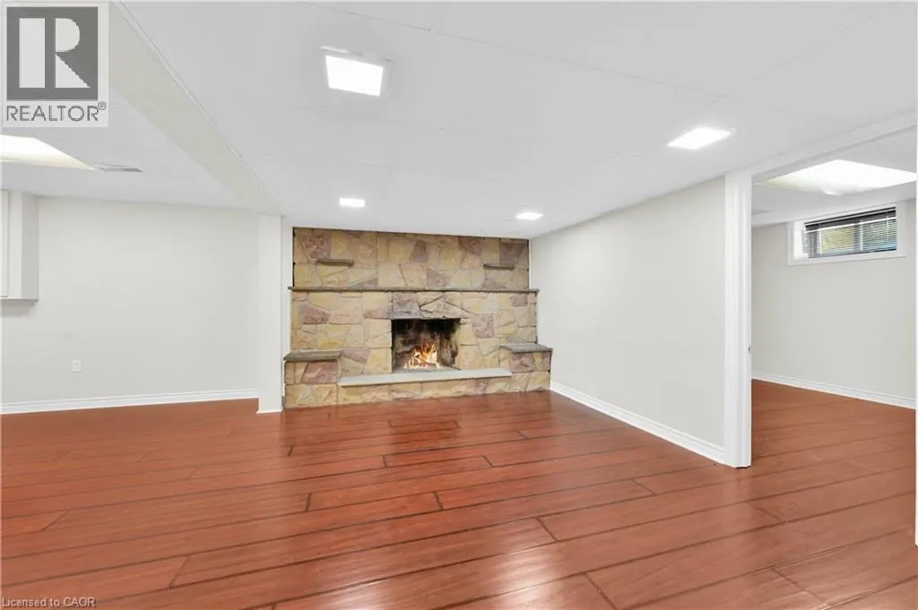 1008 UPPER WELLINGTON Street Unit# Lower Suite