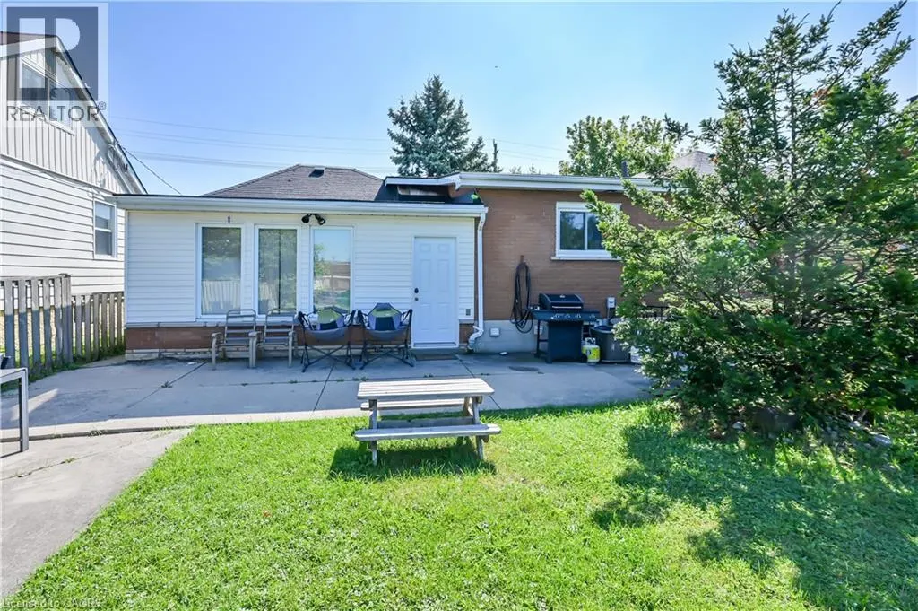 1008 UPPER WELLINGTON Street Unit# Lower Suite