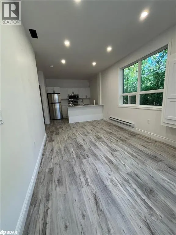 1 VINE Street