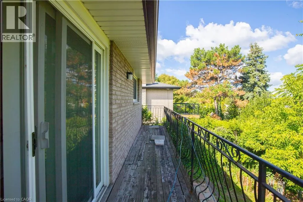 185 LAVINA Crescent