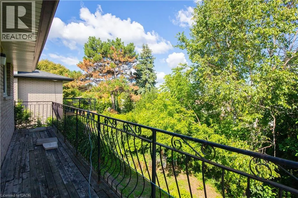 185 LAVINA Crescent