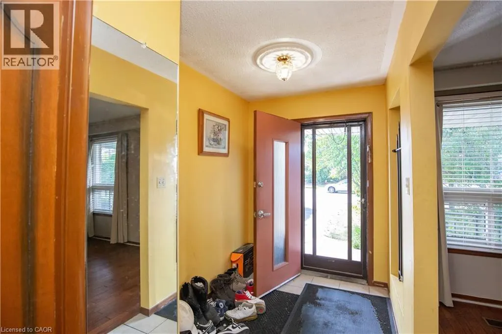 185 LAVINA Crescent