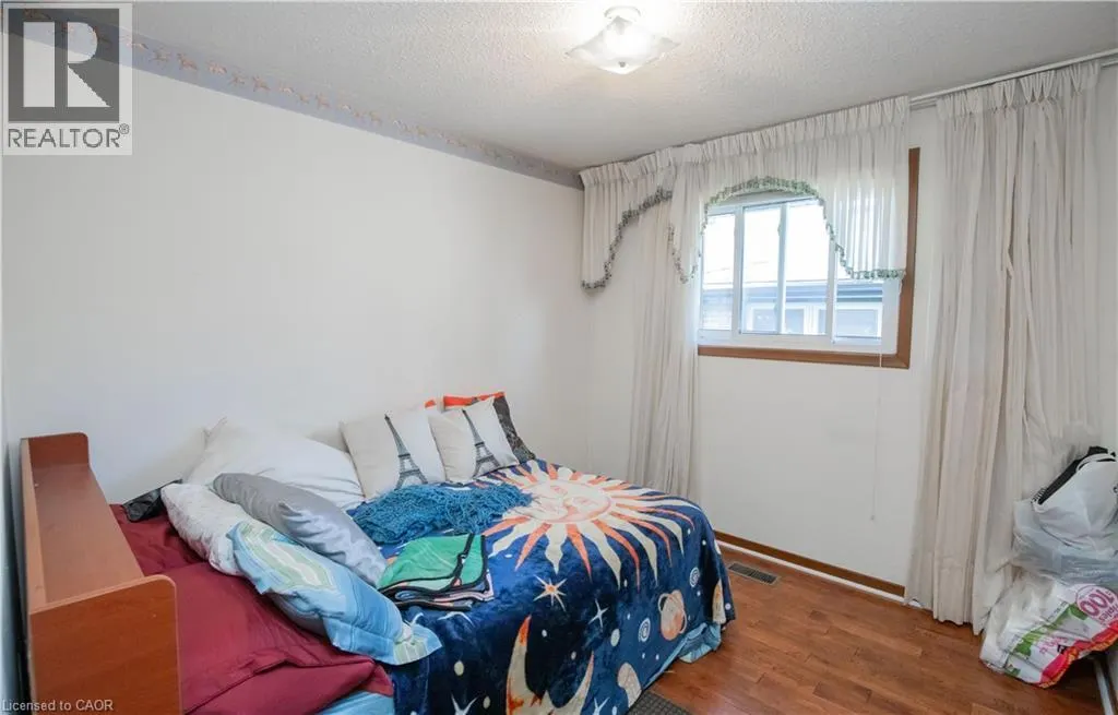 185 LAVINA Crescent