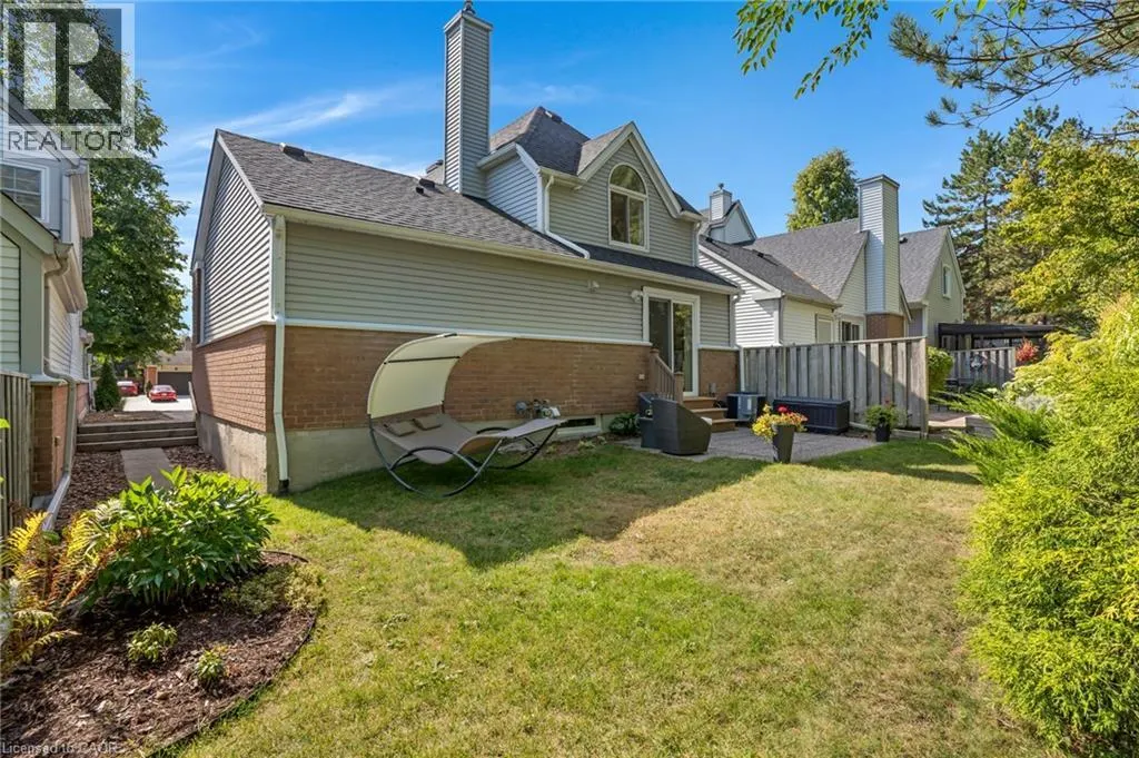 41 QUINTE Crescent
