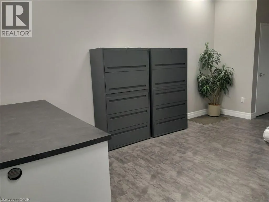245 ARGYLE Street S Unit# 5, #5