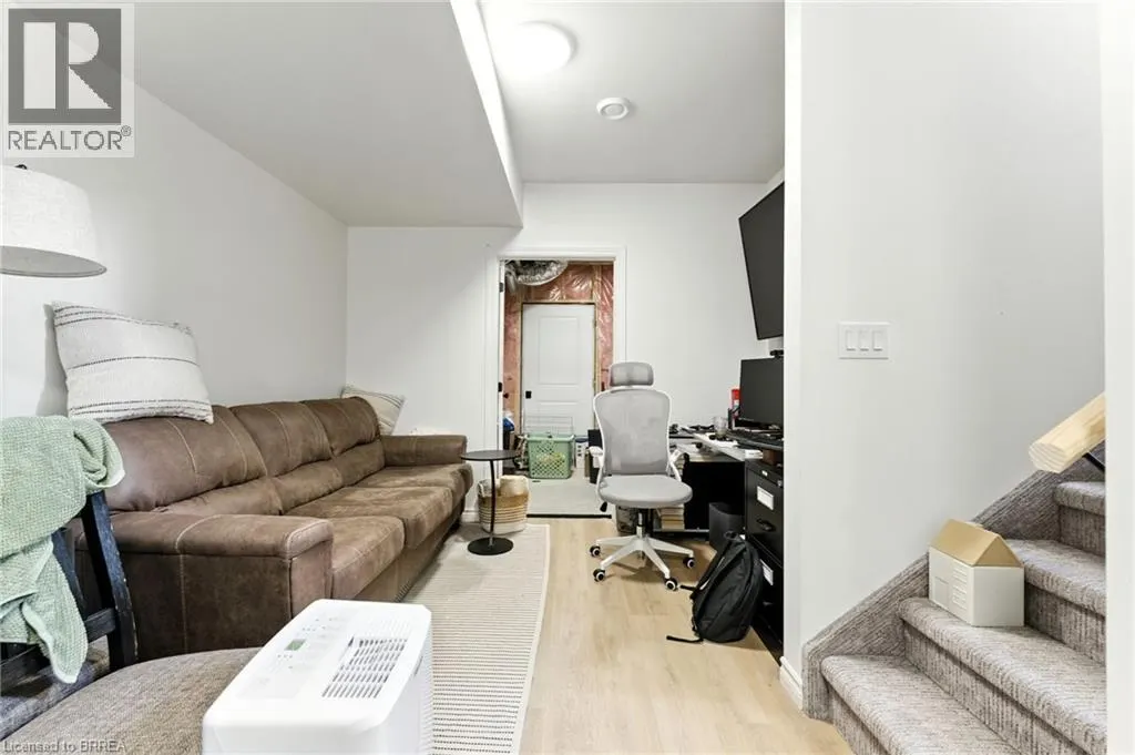 13 LINDEN Street