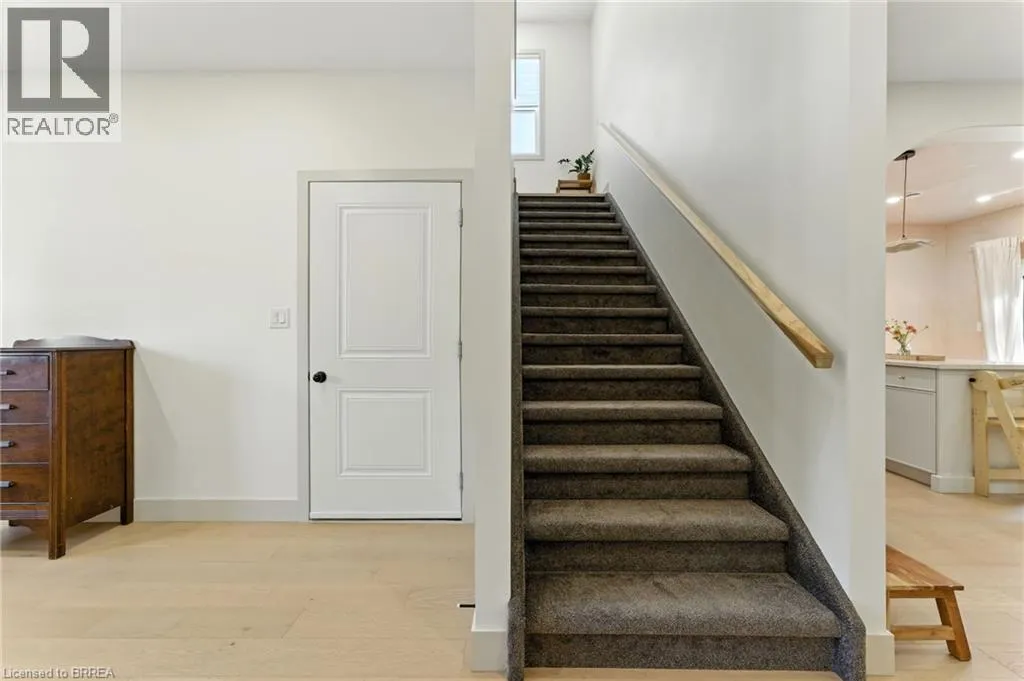 13 LINDEN Street