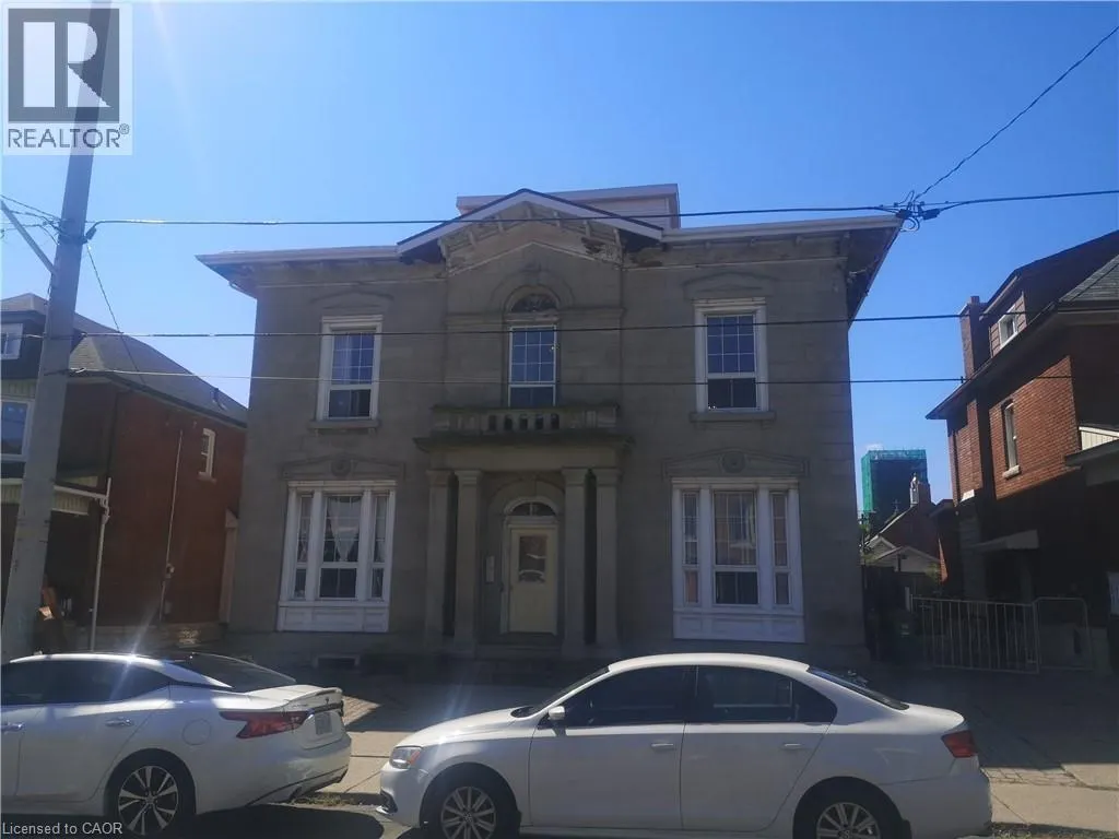 55 BARTON Street W Unit# 3, #3