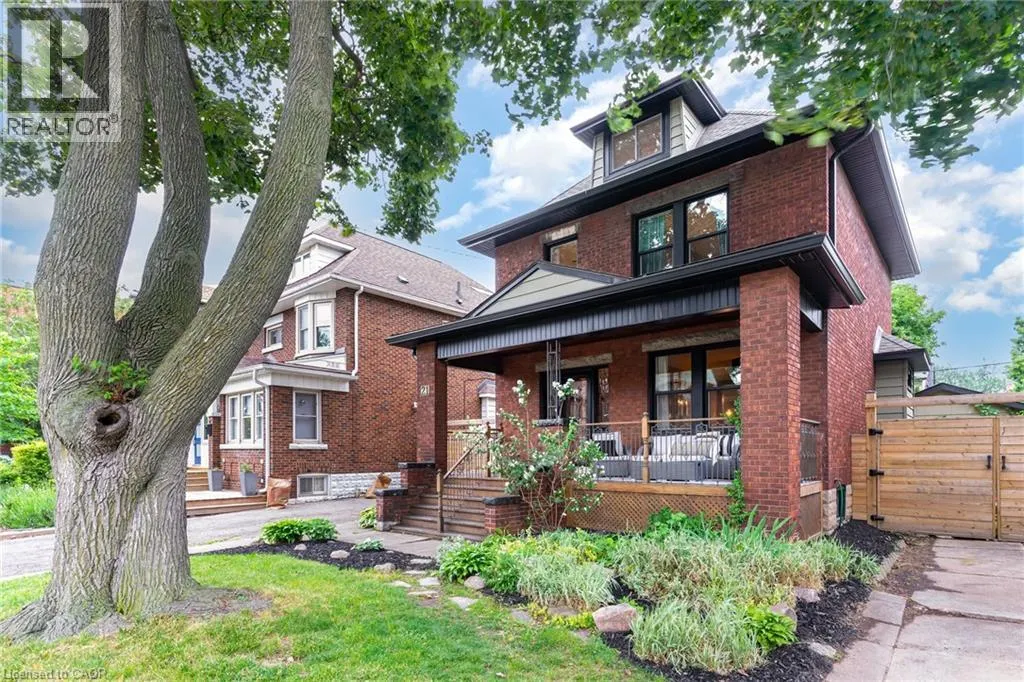 21 PROSPECT Street S