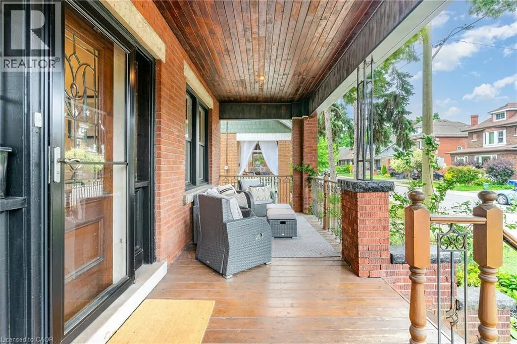 21 PROSPECT Street S