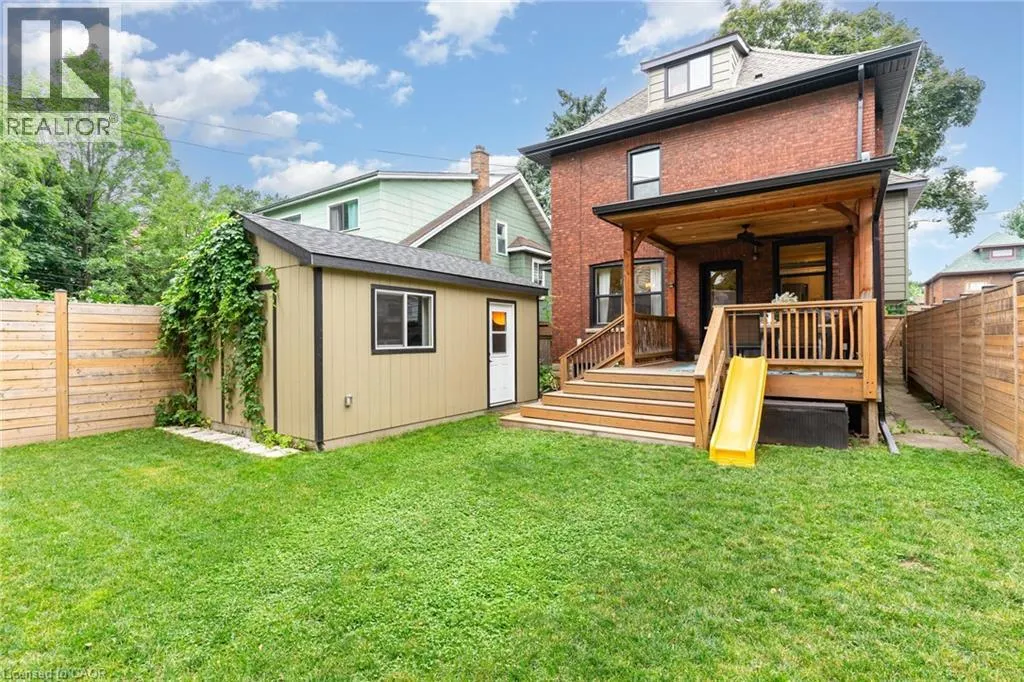 21 PROSPECT Street S