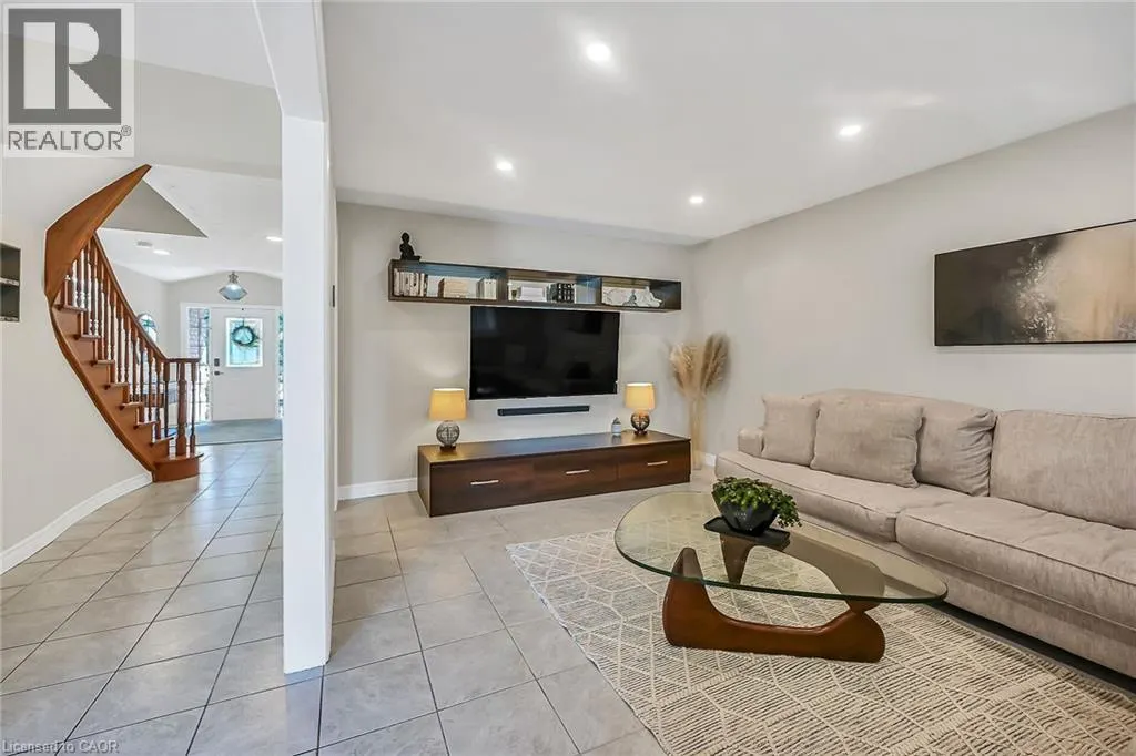 95 GATESTONE Drive