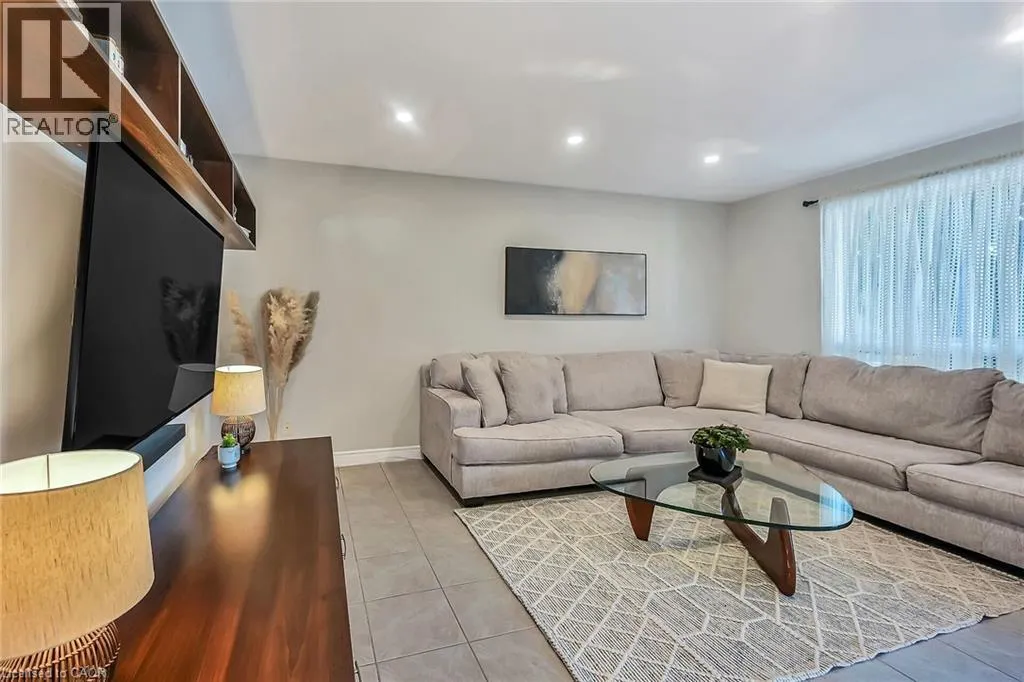 95 GATESTONE Drive