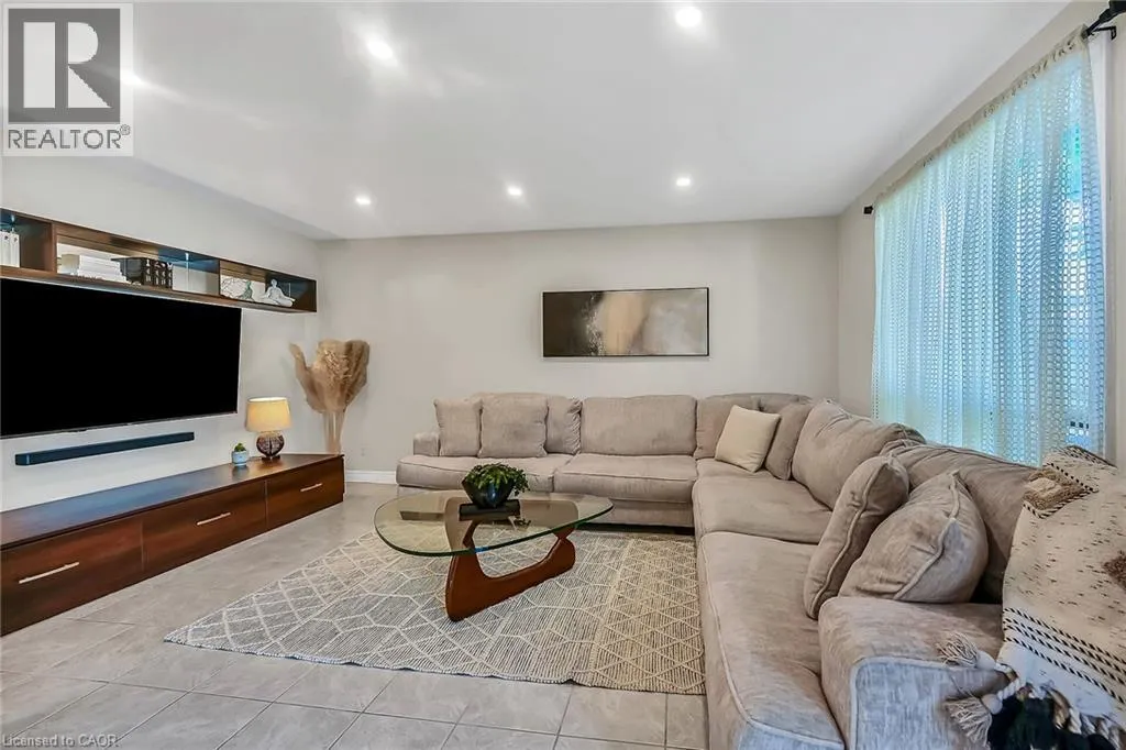 95 GATESTONE Drive