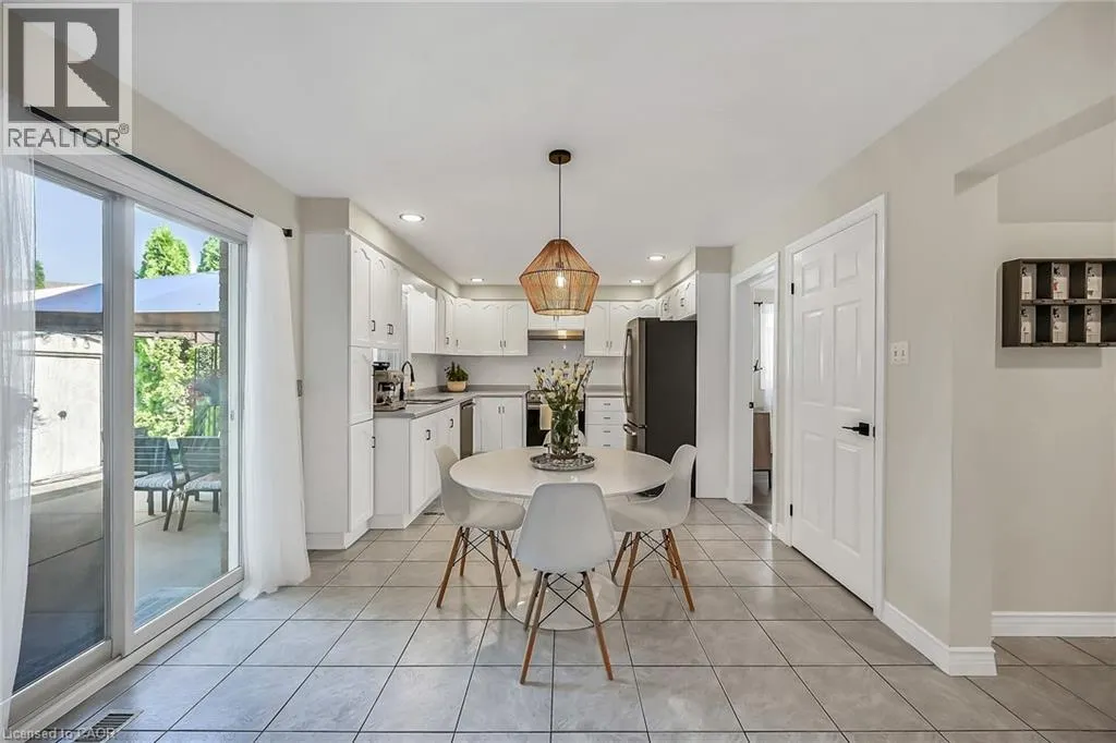 95 GATESTONE Drive