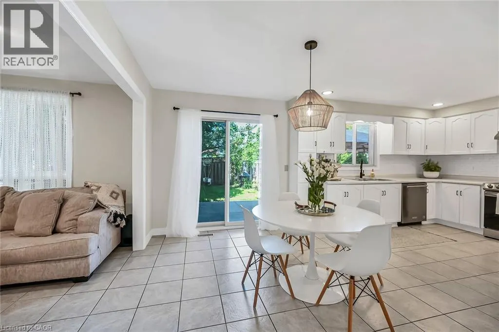 95 GATESTONE Drive