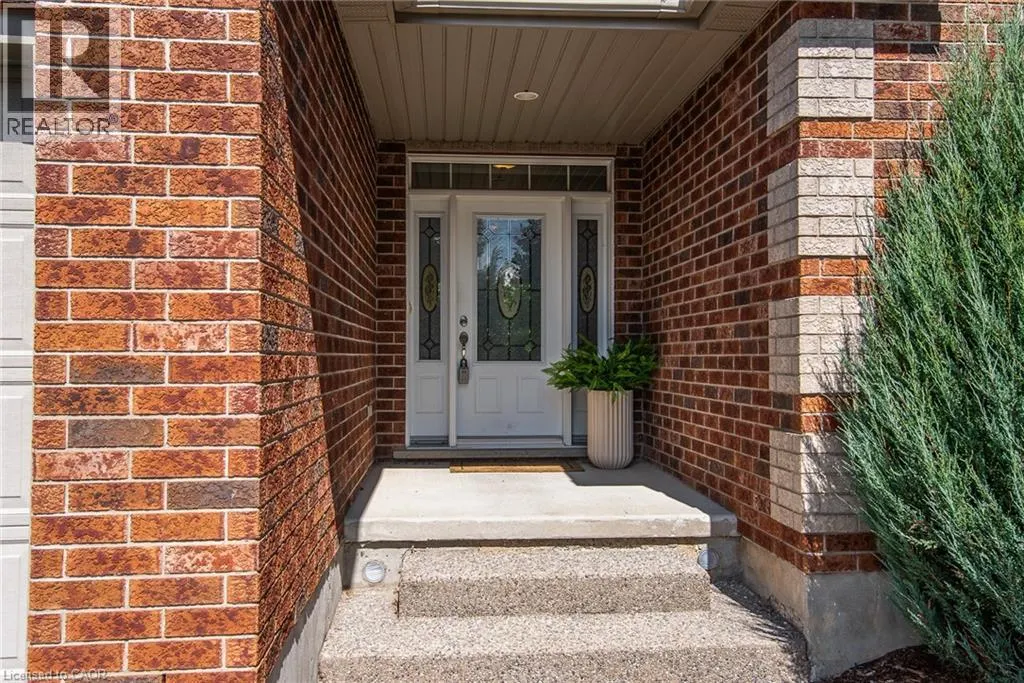 242 LASCHINGER Boulevard