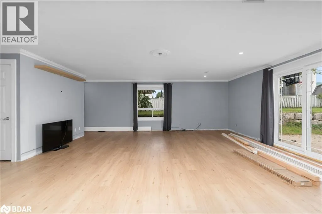 3127 PENETANGUISHENE Road