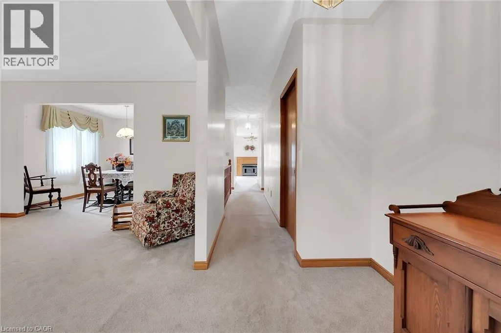 47 FALLS Crescent