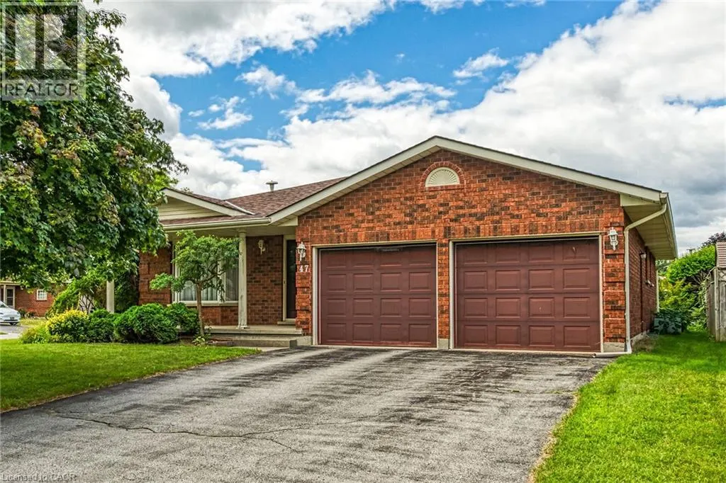 47 FALLS Crescent