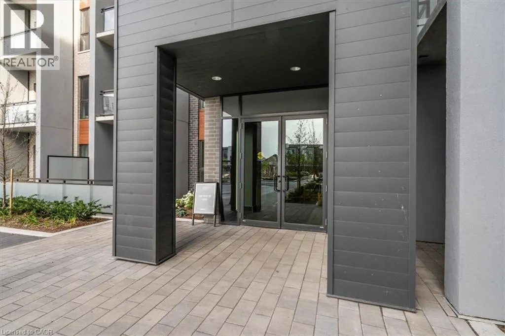 95 DUNDAS Street W Unit# 404, #404