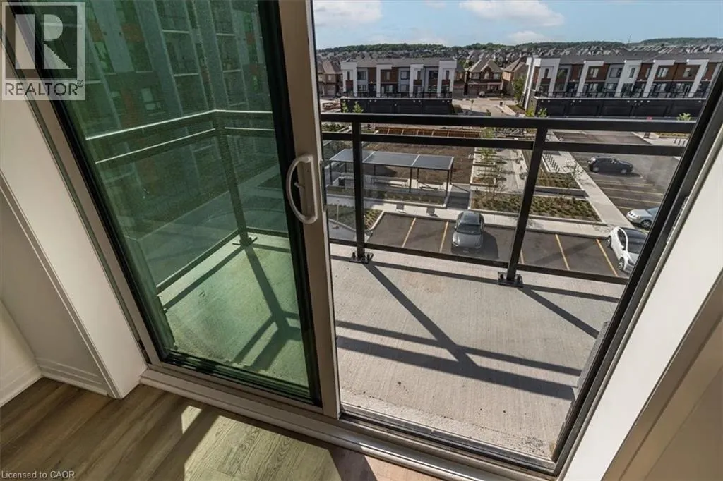 95 DUNDAS Street W Unit# 404, #404