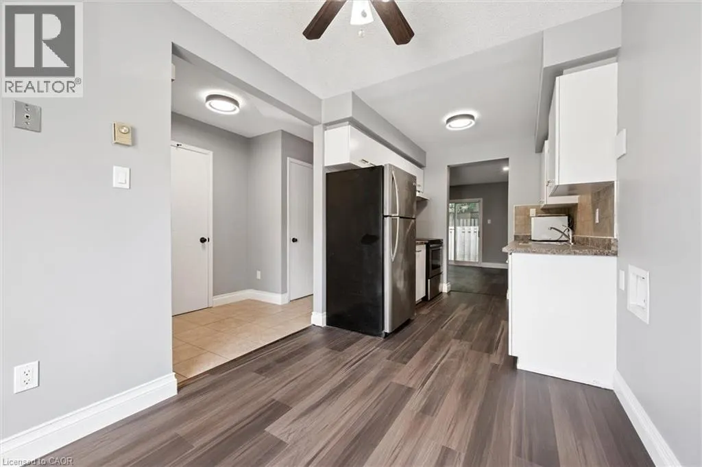 219 KINGSWOOD Drive Unit# 18, #18