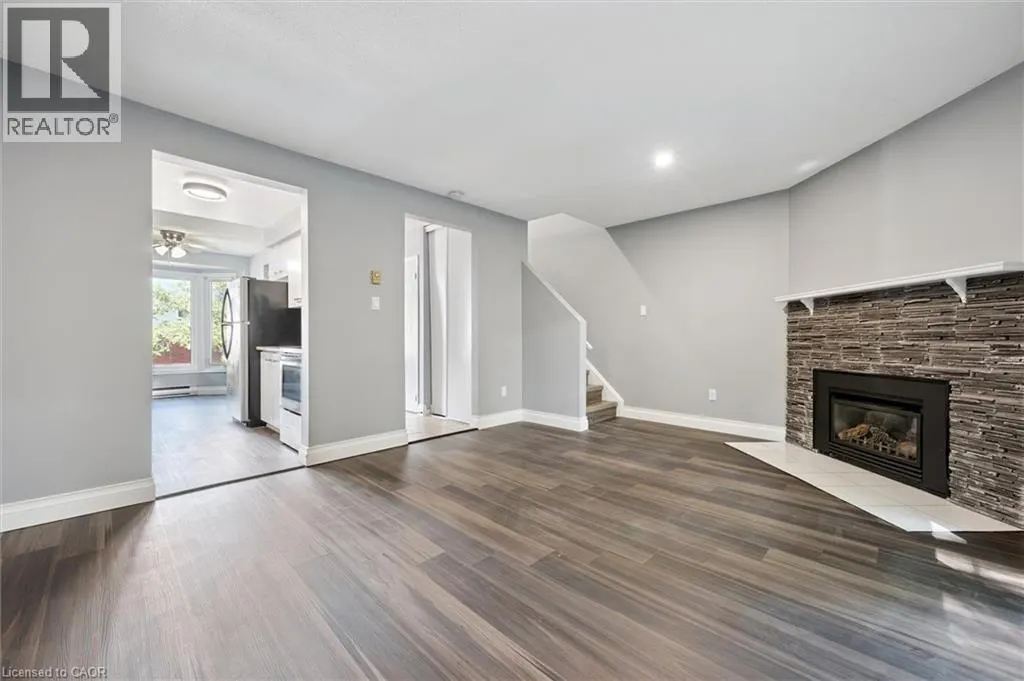 219 KINGSWOOD Drive Unit# 18, #18