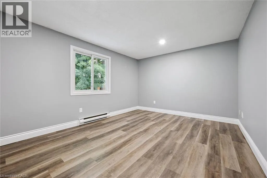 219 KINGSWOOD Drive Unit# 18, #18
