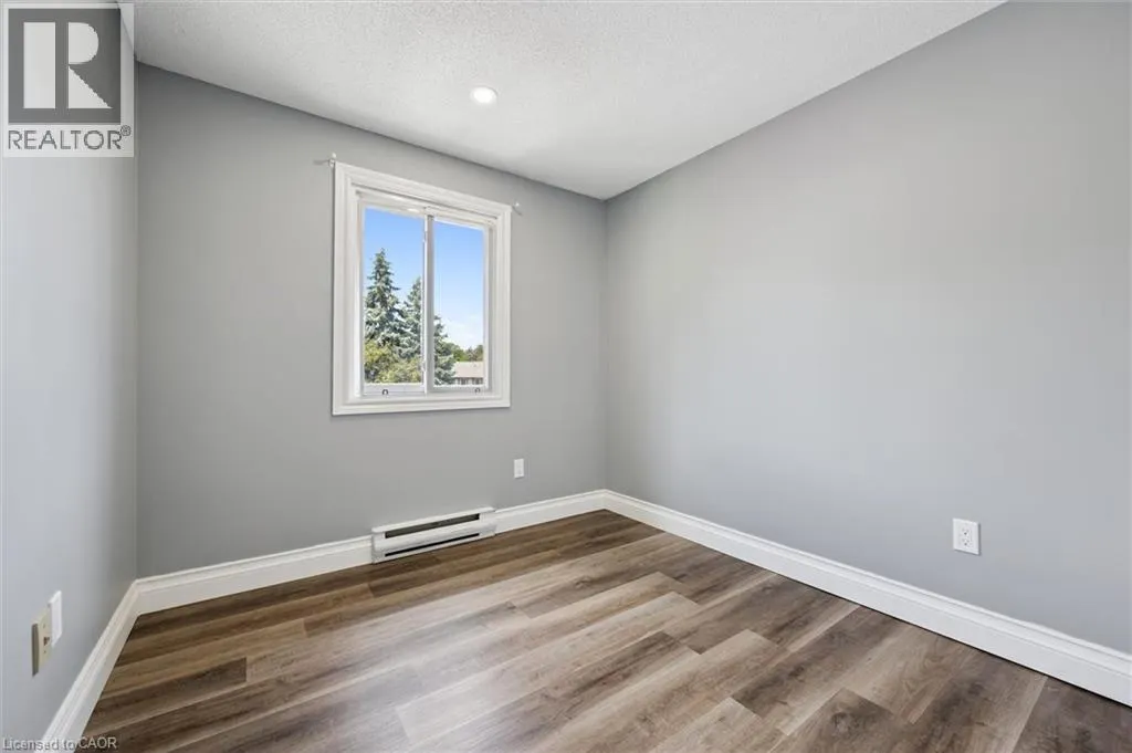 219 KINGSWOOD Drive Unit# 18, #18