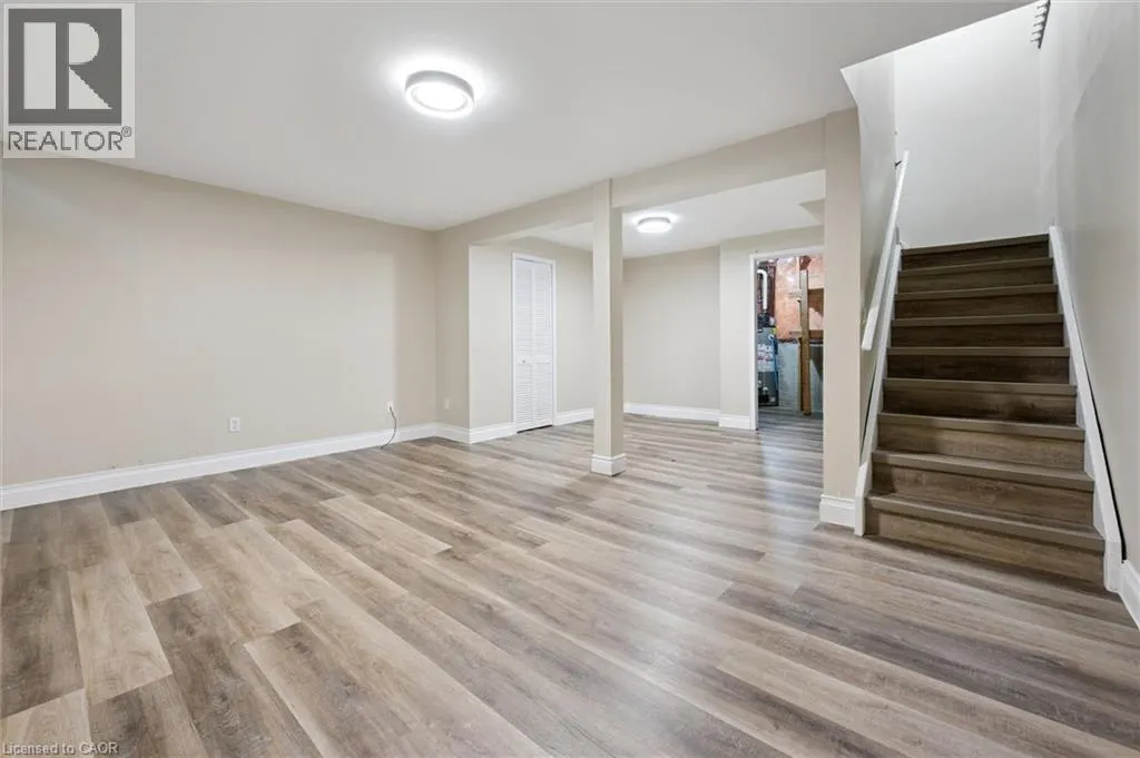 219 KINGSWOOD Drive Unit# 18, #18