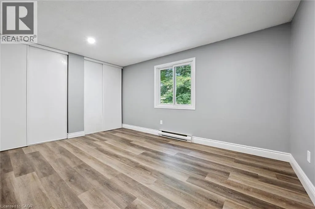 219 KINGSWOOD Drive Unit# 18, #18