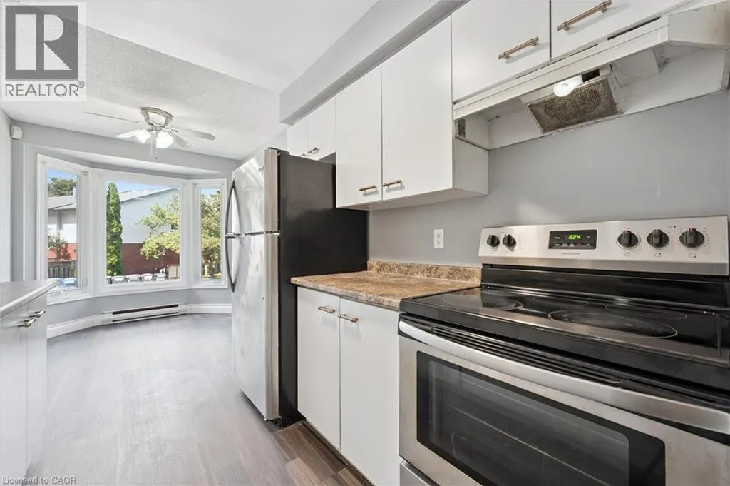 219 KINGSWOOD Drive Unit# 18, #18