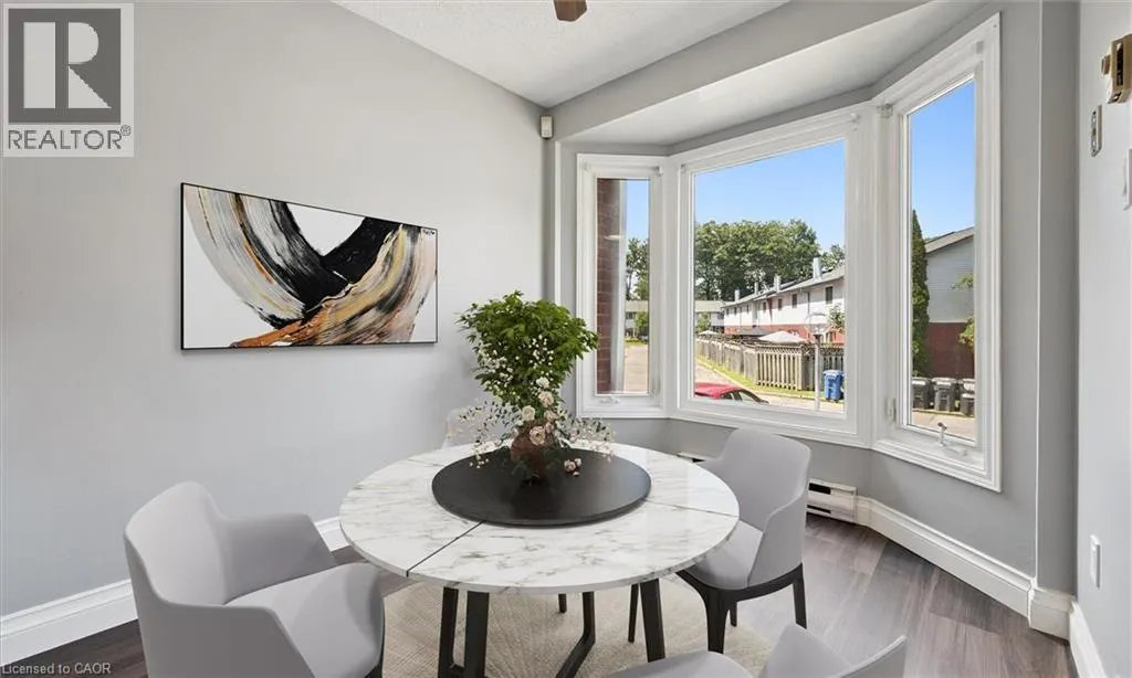 219 KINGSWOOD Drive Unit# 18, #18