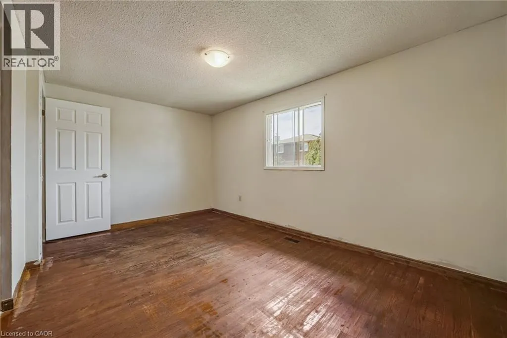 3 ENVOY Boulevard