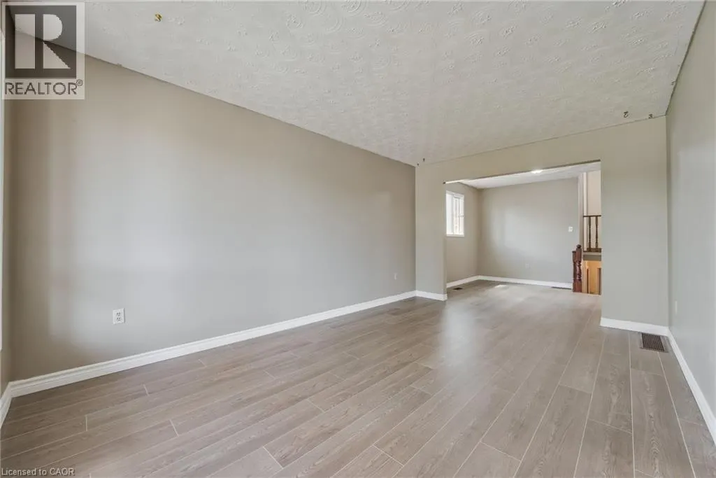 3 ENVOY Boulevard