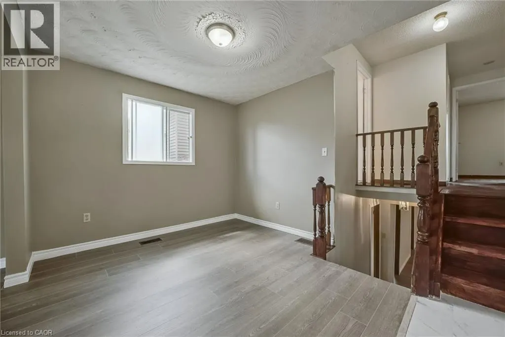 3 ENVOY Boulevard
