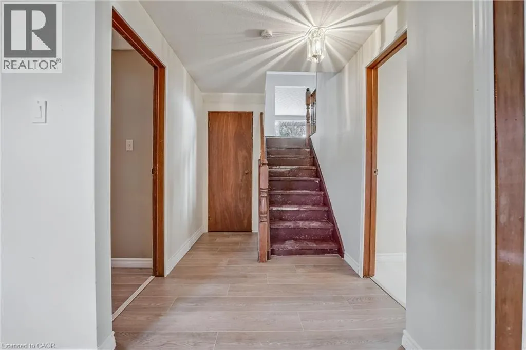 3 ENVOY Boulevard