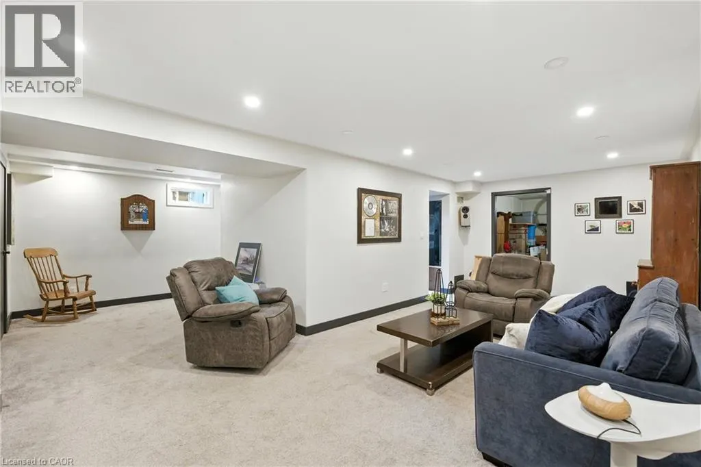 15 KENT Road