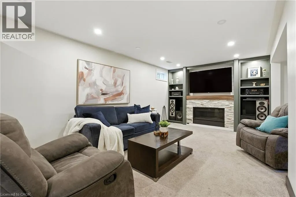 15 KENT Road