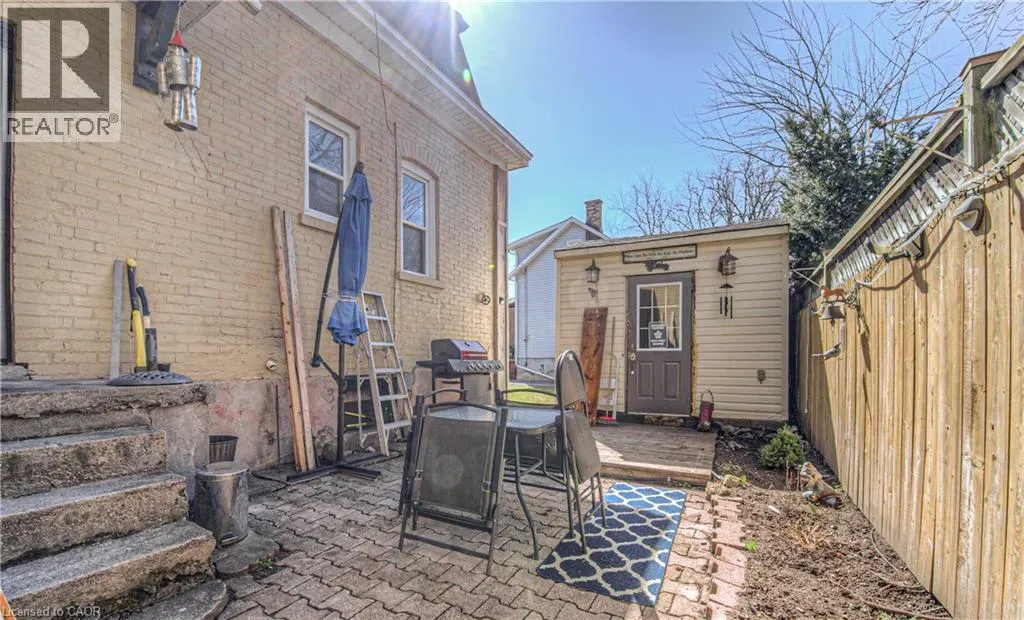 156 GRAND Avenue S