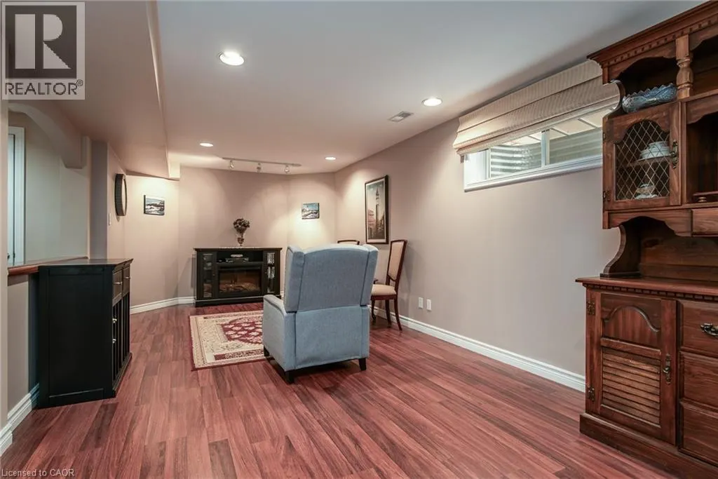 110 DEER RIDGE Drive