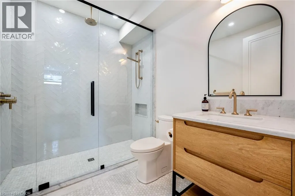 2265 LAKESHORE Road Unit# 3, #3
