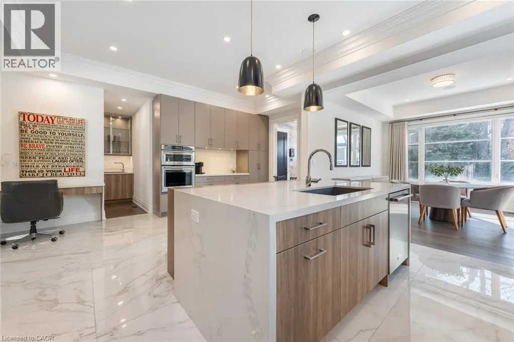 2265 LAKESHORE Road Unit# 3, #3